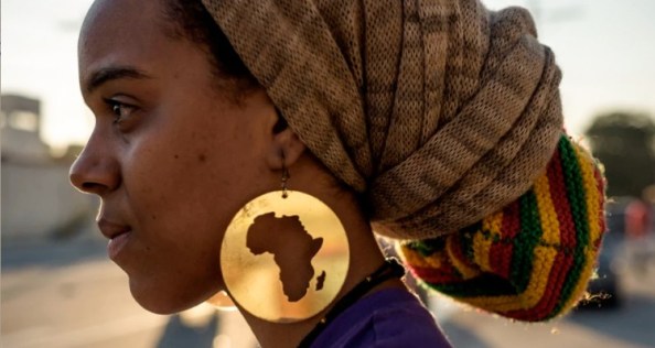 1_Africans-tweeting-beautiful-images-750x400